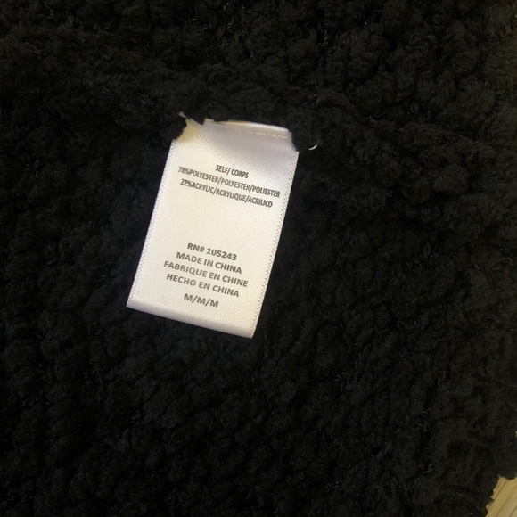 Bobeau Boucle Popcorn Black Draped Button Cardigan - Picture 8 of 8